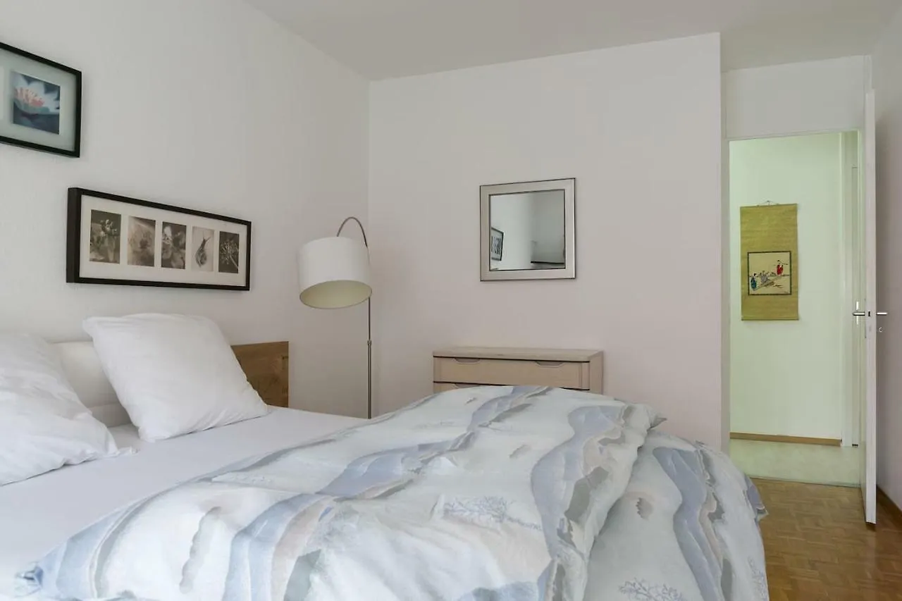Spacious & Elegant Apartment Next To River 제네바 스위스