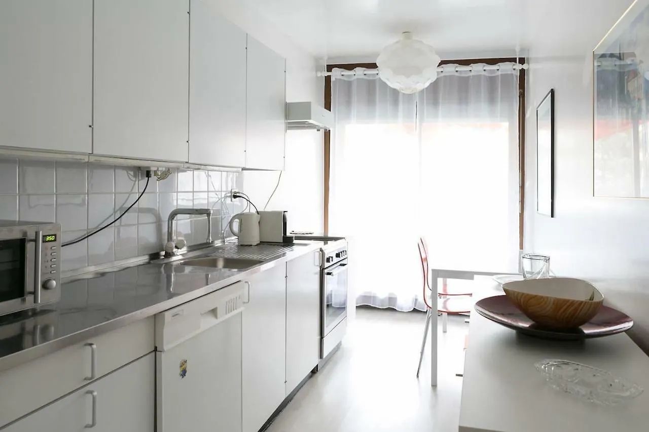 Spacious & Elegant Apartment Next To River 제네바